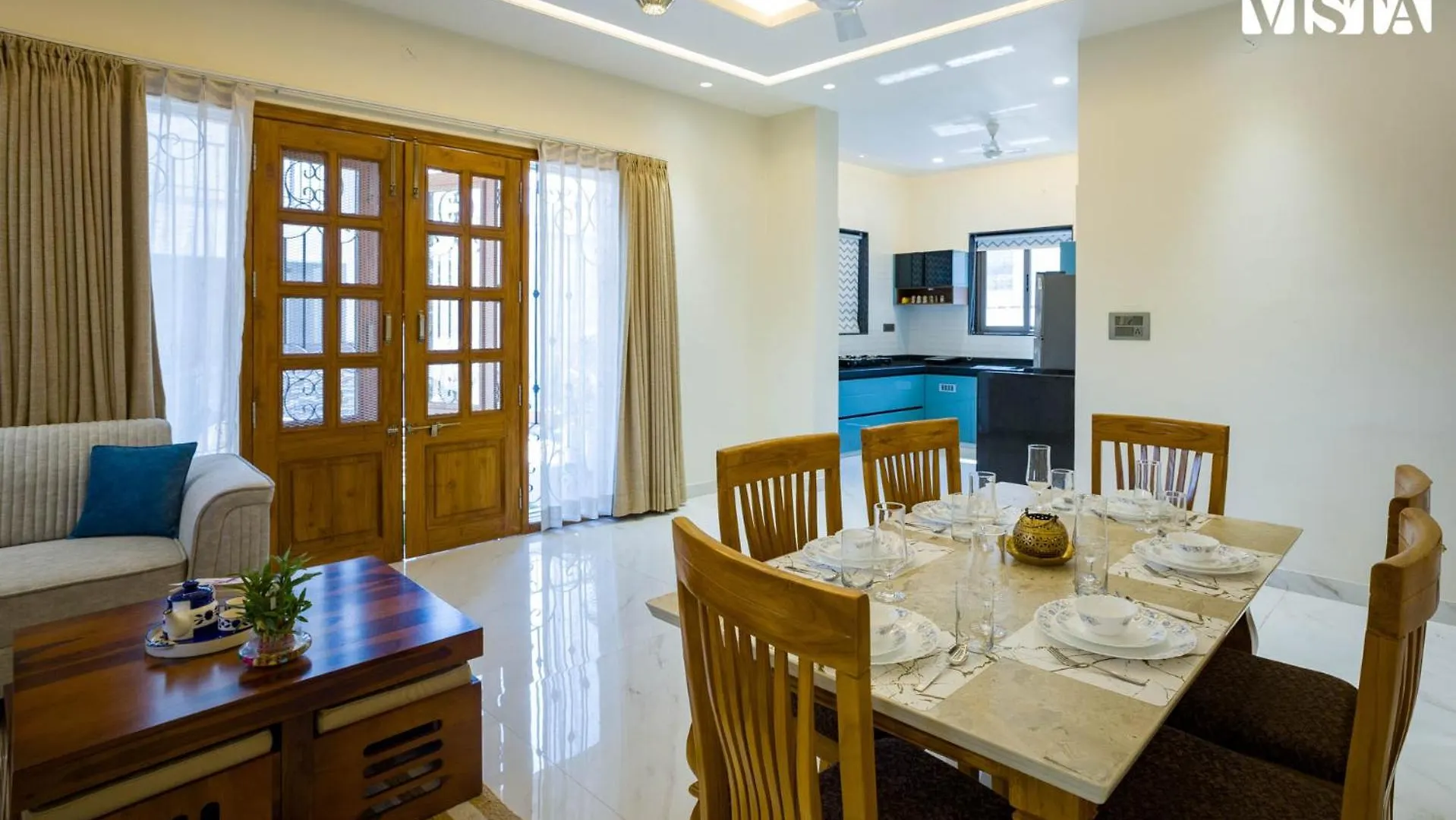 Nakeshatra Villa By Veo - Part Of Stayvista With Pool, Lawn, Balcony At City Center In 우다이푸르 인도
