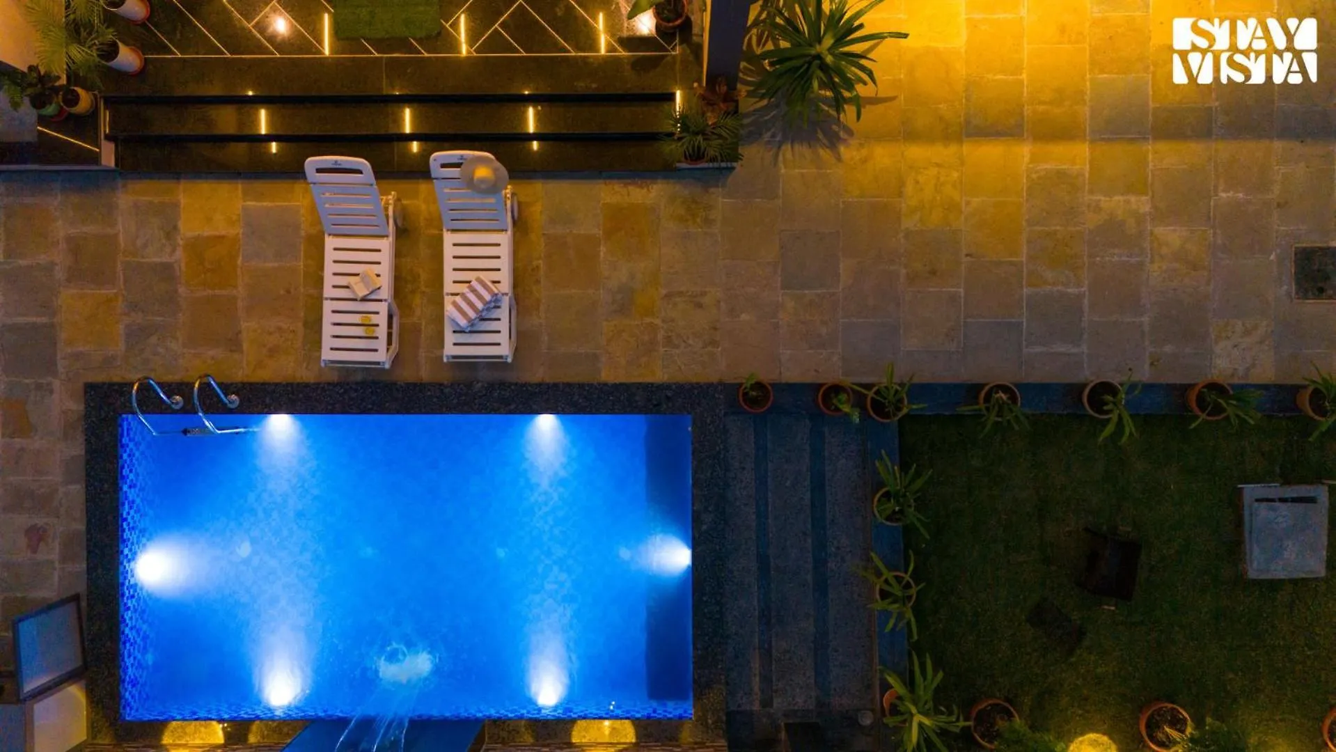 Nakeshatra Villa By Veo - Part Of Stayvista With Pool, Lawn, Balcony At City Center In 우다이푸르 0*,  인도